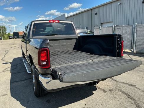 Used 2026 RAM 2500 Big Horn AWD/4WD image 12