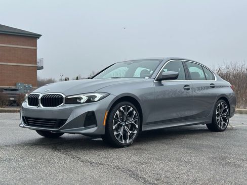 New 2026 BMW 330i xDrive Sedan w/ Premium Package AWD/4WD image 3