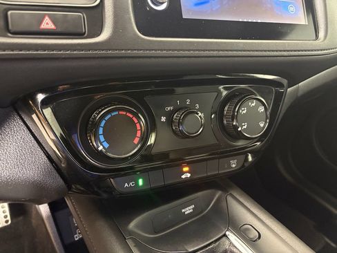 Used 2020 Honda HR-V Sport image 27