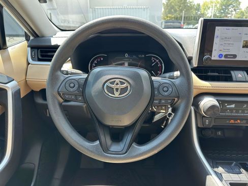 Used 2025 Toyota RAV4 LE FWD image 11