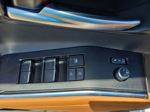 New 2026 Toyota Highlander Platinum image 29