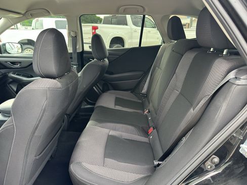 Used 2024 Subaru Outback Premium AWD/4WD image 11