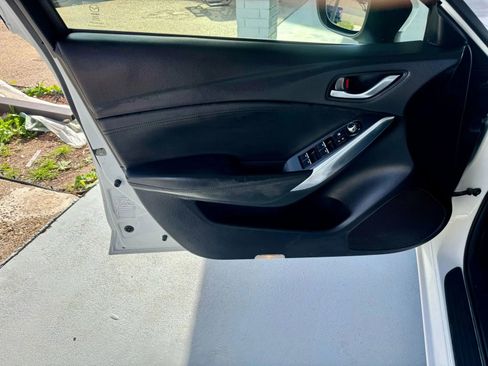 Used 2017 MAZDA MAZDA6 Touring image 16