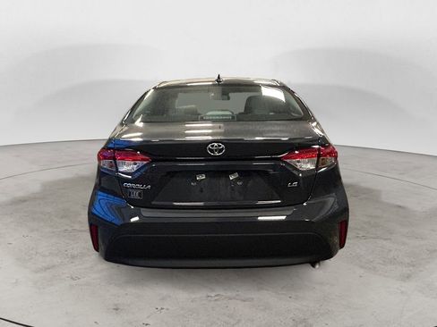 Used 2025 Toyota Corolla LE w/ Convenience Package FWD image 4