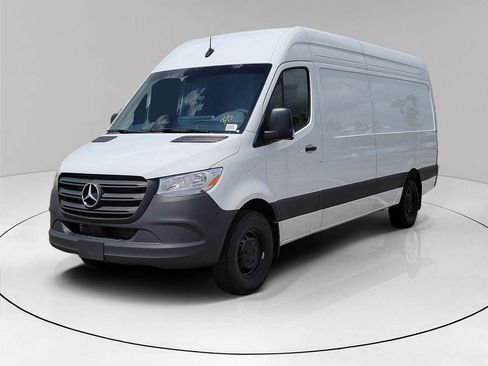 New 2025 Mercedes-Benz Sprinter 2500 image 3