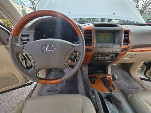 Used 2004 Lexus GX 470 image 19