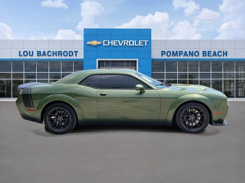 Used 2019 Dodge Challenger R/T Scat Pack RWD image 2