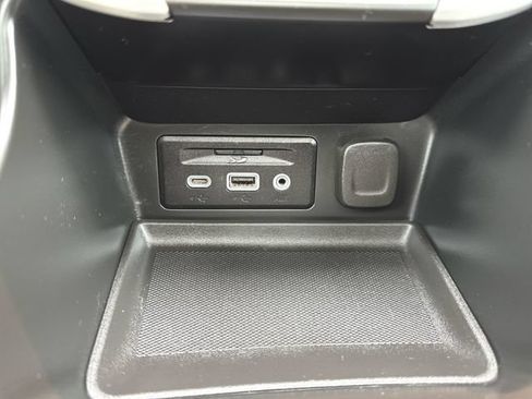 Used 2023 GMC Terrain SLT w/ Infotainment Package II AWD/4WD image 36
