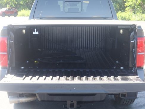 Used 2025 Toyota Tacoma TRD Sport w/ TRD Sport Upgrade Package AWD/4WD image 16