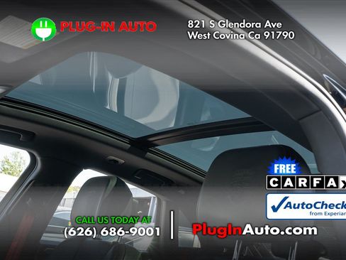 Used 2018 Porsche Macan AWD/4WD image 8