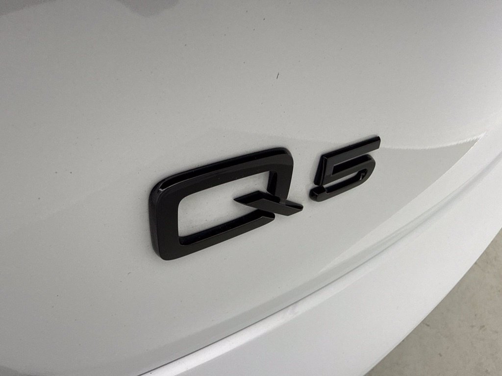 Used 2024 Audi Q5 2.0T Premium Plus w/ Premium Plus Package AWD/4WD image 12
