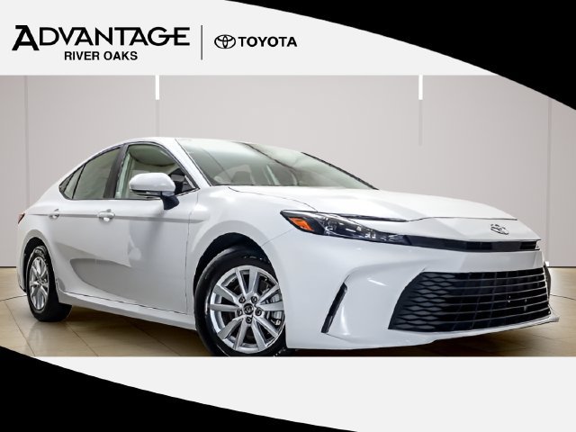 Used 2026 Toyota Camry LE FWD image 1