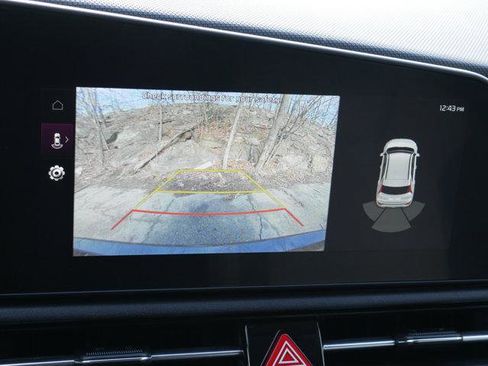 Used 2023 Kia Niro EX image 17