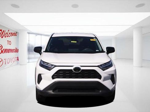 Certified 2024 Toyota RAV4 LE AWD/4WD image 4