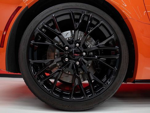 Used 2019 Chevrolet Corvette Z06 RWD image 75