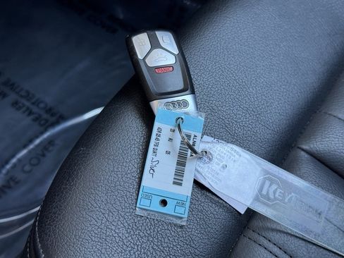 Used 2020 Audi Q5 2.0T Premium w/ Convenience Package image 36