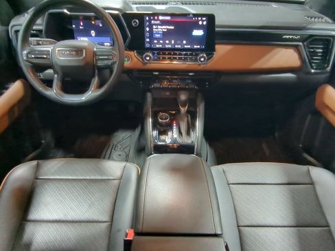Used 2023 GMC Canyon AT4 w/ AT4 Premium Package AWD/4WD image 15