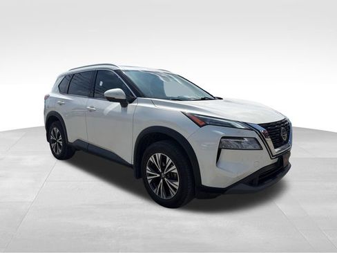 Used 2021 Nissan Rogue SV w/ Premium Package AWD/4WD image 2