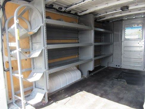 Used 2021 Nissan NV 2500 SV RWD image 10