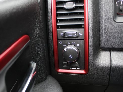 Used 2015 RAM 1500 Rebel w/ Luxury Group AWD/4WD image 30