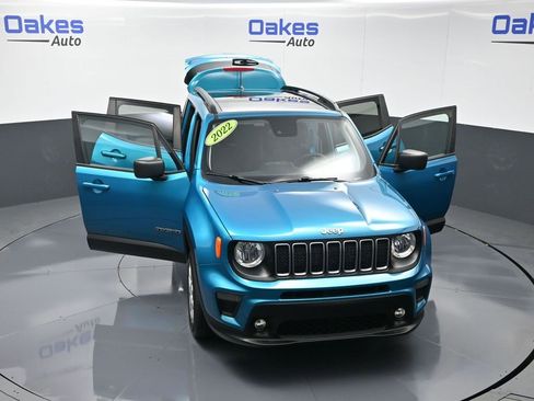 Used 2022 Jeep Renegade Latitude w/ Sun/Sound Group image 57