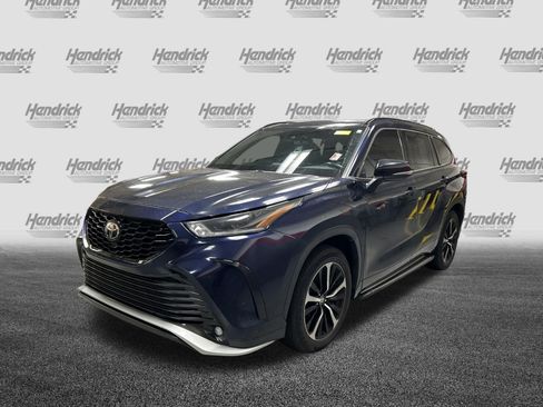 Used 2021 Toyota Highlander XSE FWD image 5