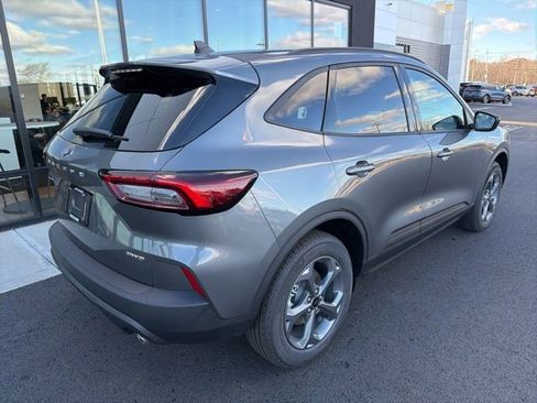 New 2026 Ford Escape ST-Line w/ Cold Weather Package AWD/4WD image 3