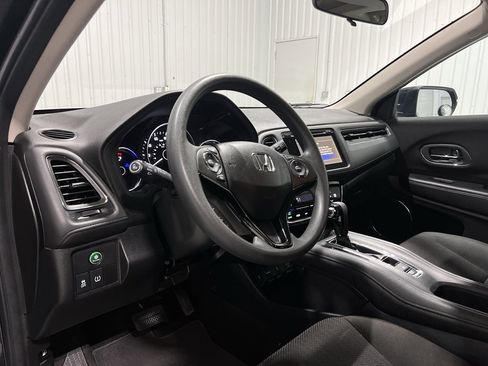 Used 2016 Honda HR-V EX image 8
