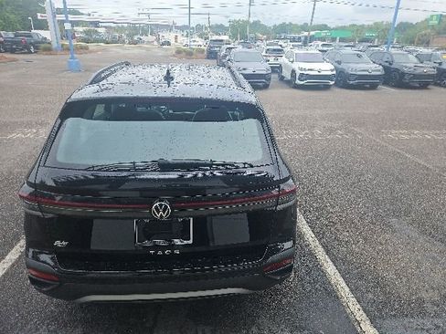 Used 2025 Volkswagen Taos S FWD image 6