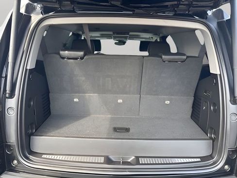 Used 2018 Chevrolet Tahoe Premier AWD/4WD image 26