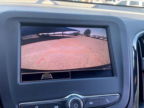 Used 2023 Chevrolet Equinox RS FWD image 27