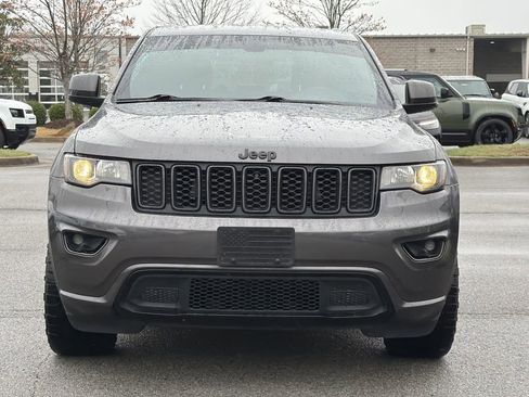 Used 2021 Jeep Grand Cherokee Laredo X image 5