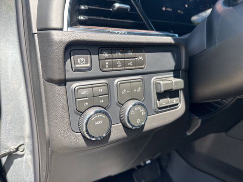 New 2026 Chevrolet Suburban LS AWD/4WD image 22
