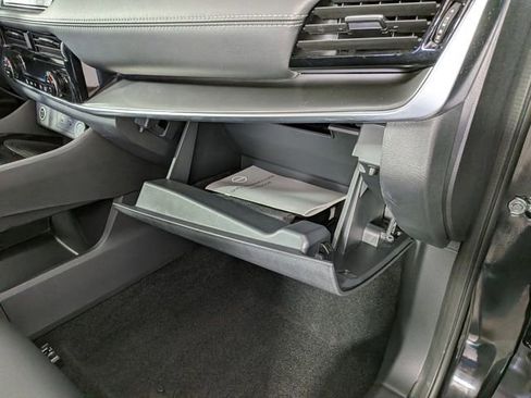Used 2023 Nissan Rogue SV w/ SV Premium Package AWD/4WD image 31