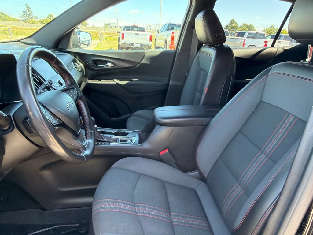 Used 2022 Chevrolet Equinox RS w/ LPO, Floor Liner Package FWD image 19