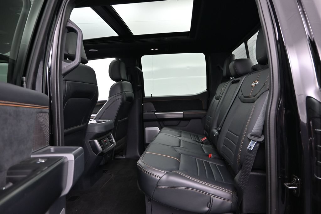 Used 2024 Ford F250 Platinum AWD/4WD image 26