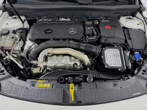 New 2026 Mercedes-Benz GLB 250 image 11