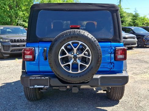 Used 2024 Jeep Wrangler Sport AWD/4WD image 5