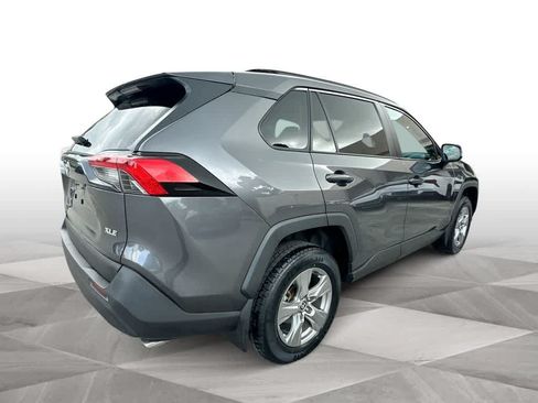 Used 2024 Toyota RAV4 XLE w/ Convenience Package FWD image 8