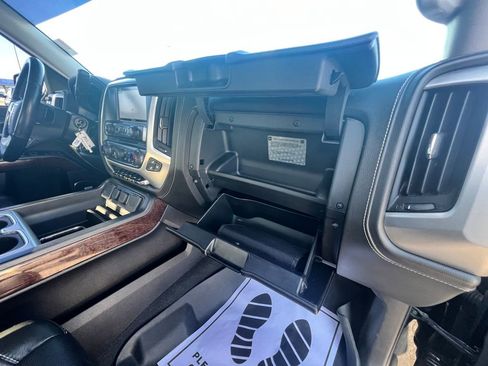 Used 2018 GMC Sierra 1500 SLT image 46