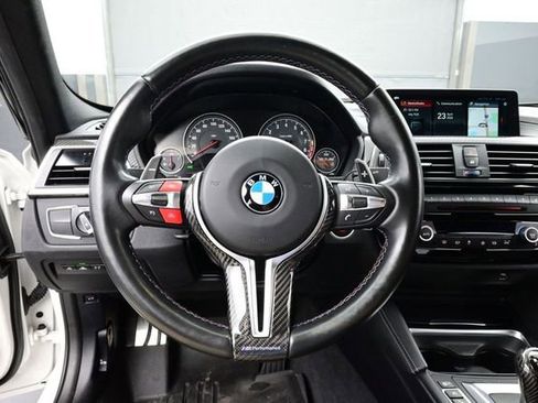 Used 2018 BMW M3 RWD image 8