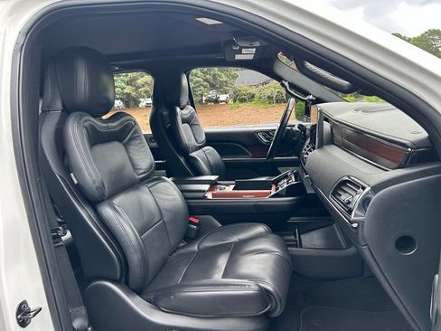 Used 2020 Lincoln Navigator Reserve w/ Luxury Package AWD/4WD image 57