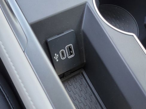 New 2025 Lincoln Nautilus Reserve image 25