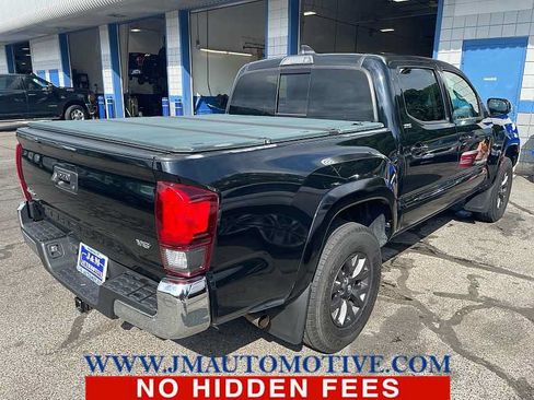 Used 2021 Toyota Tacoma SR5 AWD/4WD image 3