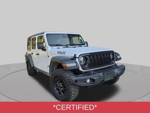 Used 2025 Jeep Wrangler Unlimited Sport AWD/4WD image 2