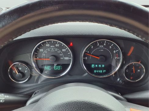 Used 2018 Jeep Wrangler Unlimited Sport S AWD/4WD image 14