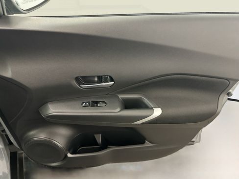 Used 2024 Nissan Kicks SV FWD image 32