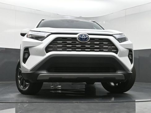 Used 2023 Toyota RAV4 Limited AWD/4WD image 27