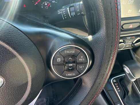 Used 2020 Kia Soul LX image 27