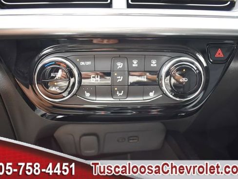 New 2025 Chevrolet Trax LT w/ Driver Confidence Package image 27